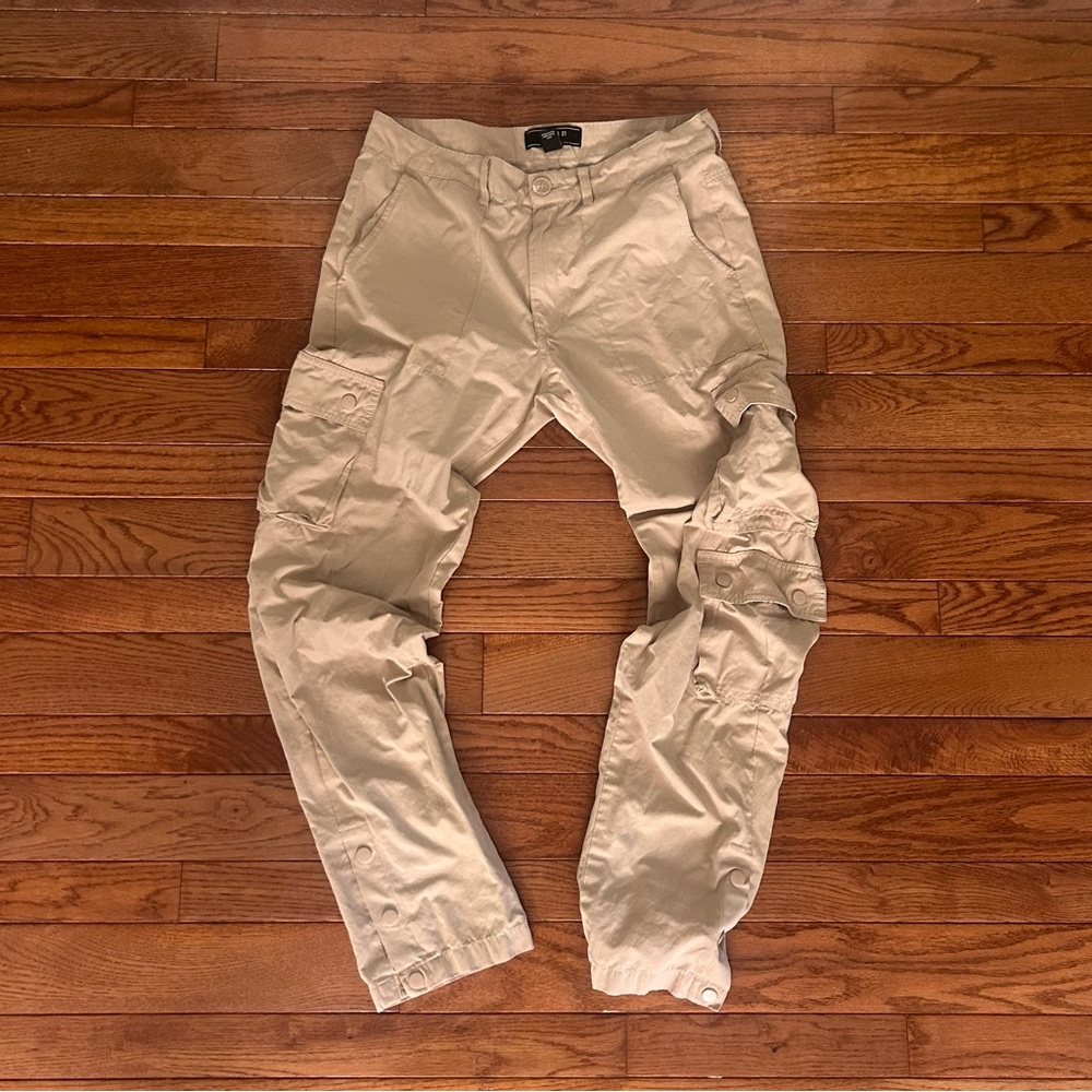 Forever 21 Men’s cargo pants size 31